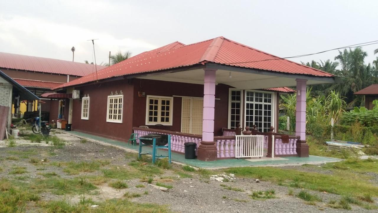 De Sabil Homestay Teluk Panglima Garang Ngoại thất bức ảnh