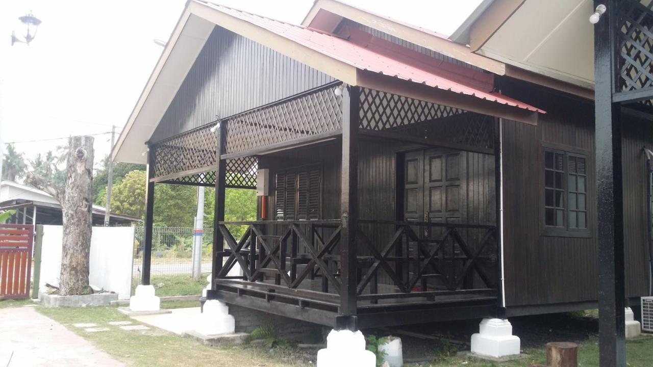 De Sabil Homestay Teluk Panglima Garang Ngoại thất bức ảnh